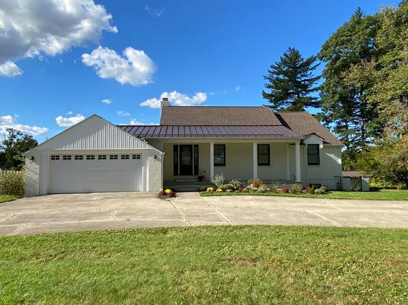 3270 Waldheim Dr, Port Huron, MI 48060