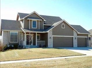 7711 SW Bingham St, Topeka, KS 66614