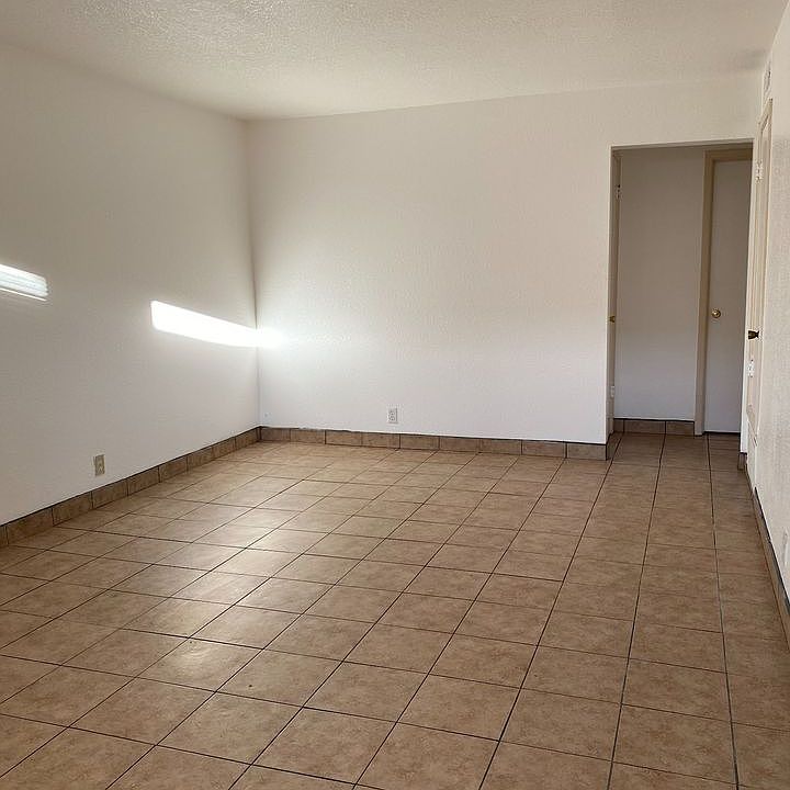 1st image of 1513 Lead Ave SE #0