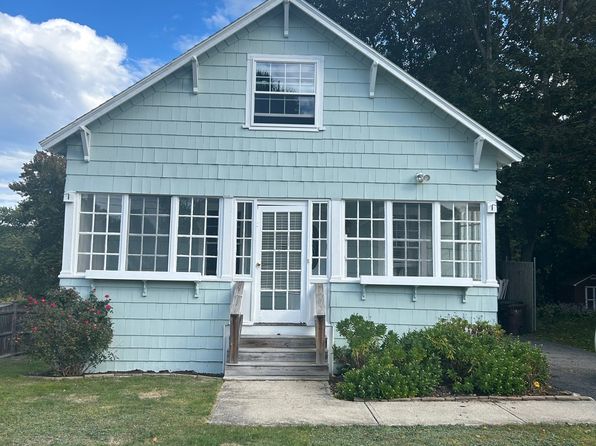 34 Highland St
