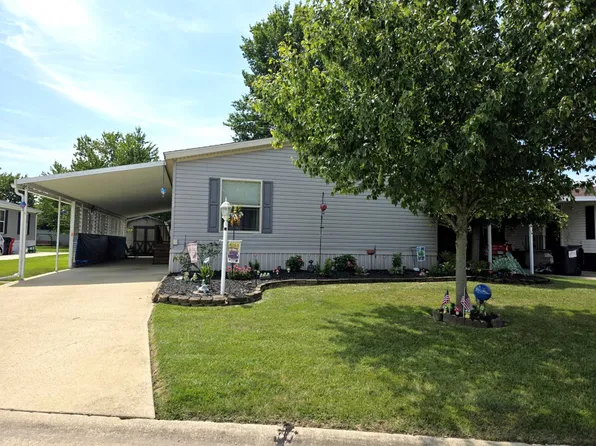 228 Pin Oak Cir #228-POC, Elyria, OH 44035