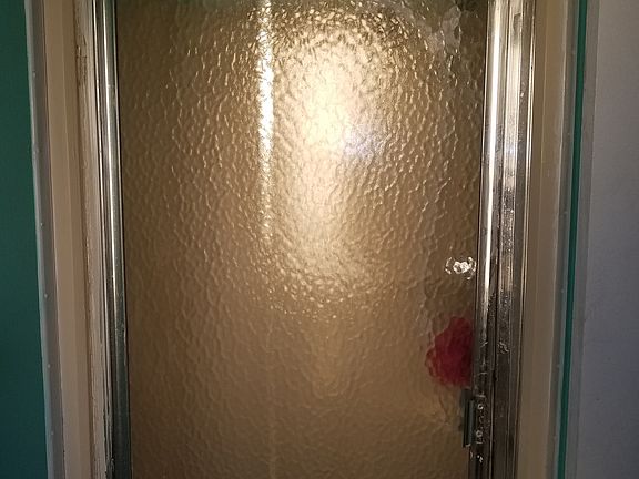 4th image of 619 Scott Ct