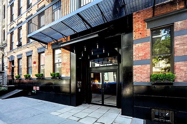 Rented by MNS | media 48