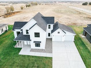 1812 36th Ave W, Williston, ND 58801