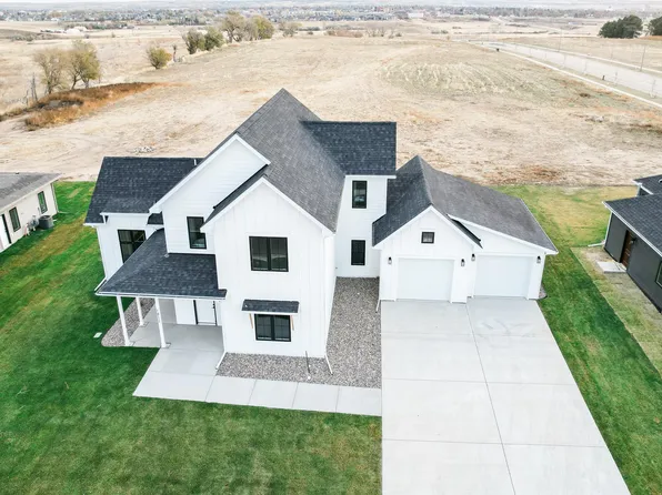 1812 36th Ave W, Williston, ND 58801