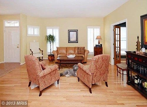 4th image of 8908 Griffin Way