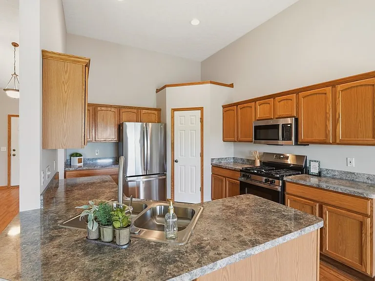 12786 Heritage Trl — Photo 23