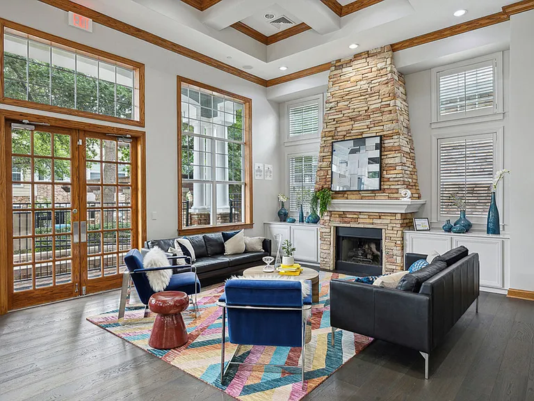 Apt CoWork at Cottonwood Ridgeview