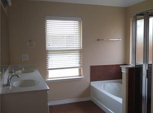 9104 NW 86th St, Yukon, OK 73099