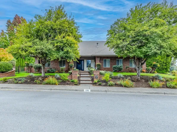 1595 Regency Dr, Eugene, OR 97401