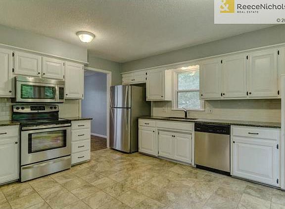 2nd image of 6720 Lakeshore Dr