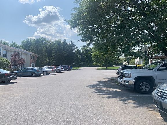 4th image of 110 Brandywine Dr