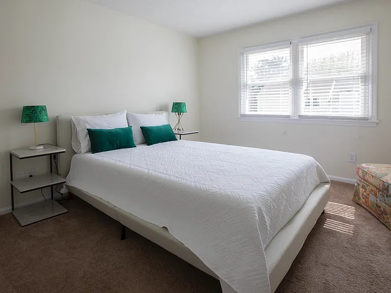 637 Baytree Ct — Photo 18