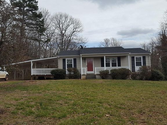 2nd image of 318 Sunnydale Ave