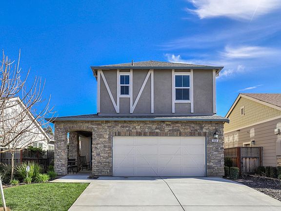 2nd image of 850 San Bernardo Ln