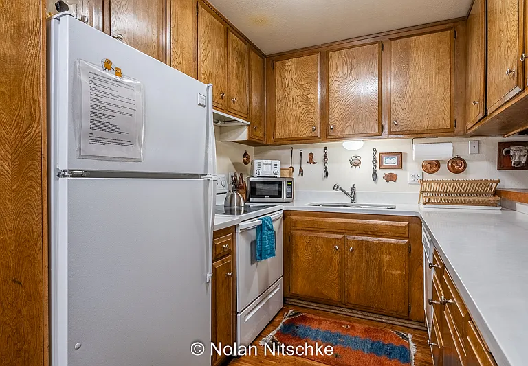 165 Old Mammoth Rd #127 — Photo 8