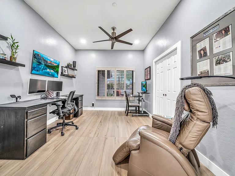 41719 N Rolling Green Way — Photo 25