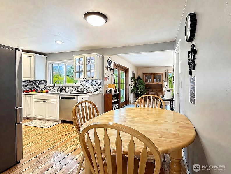 4th image of 5029 West View Drive