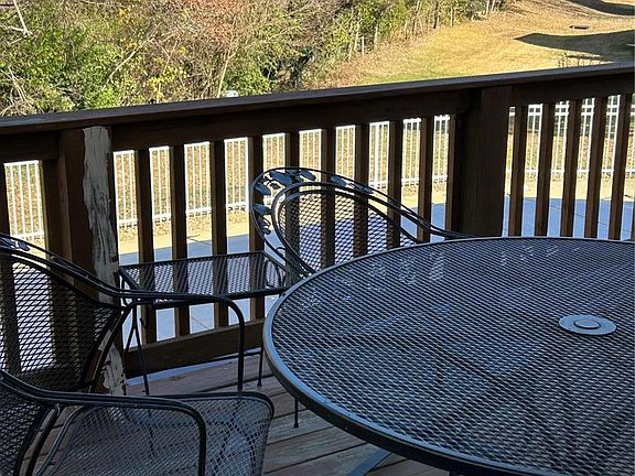 2nd image of 108 S Fork Dr