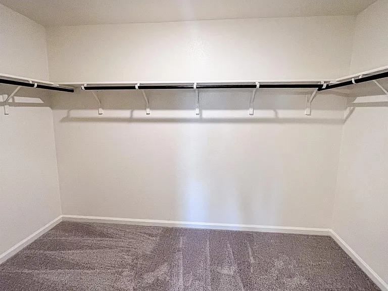 424 Madison Way — Photo 14
