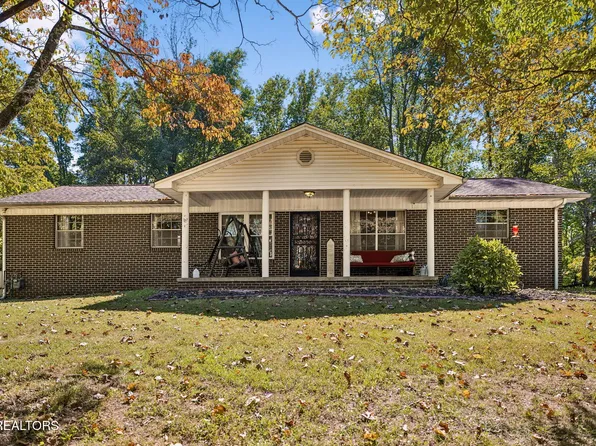 1813 Oak Grove Rd, Rocky Top, TN 37769