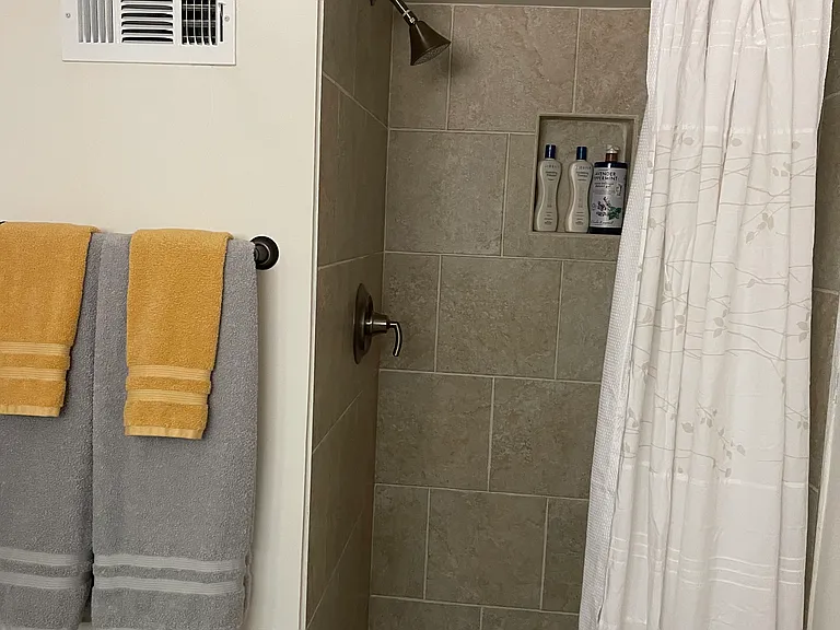 1626 F St NE — Photo 26
