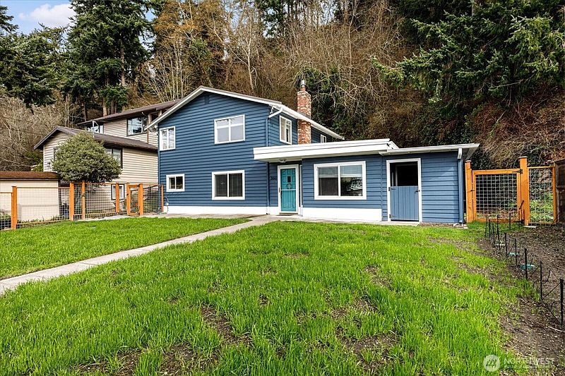 2nd image of 3661 Shorewood Avenue