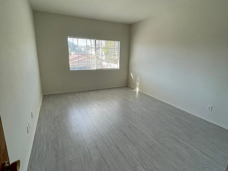 11281 Peach Grove St #11281 — Photo 14