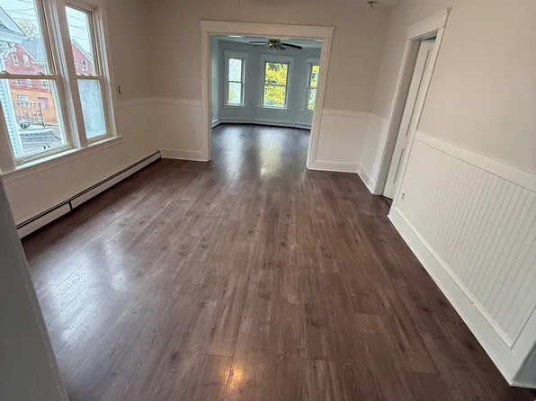 136 Anthony Ave Floor 3, Pawtucket, RI 02860