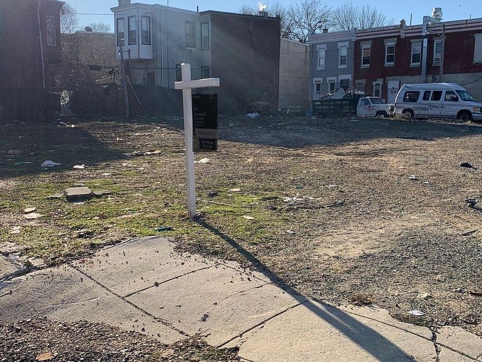 2nd image of 2516 Diamond St