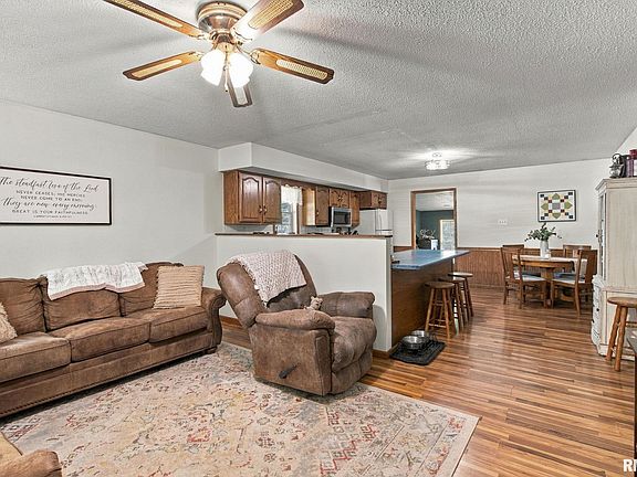 5th image of 10872 Simpkins Ln