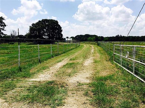 3rd image of 10055 Private Road 2331