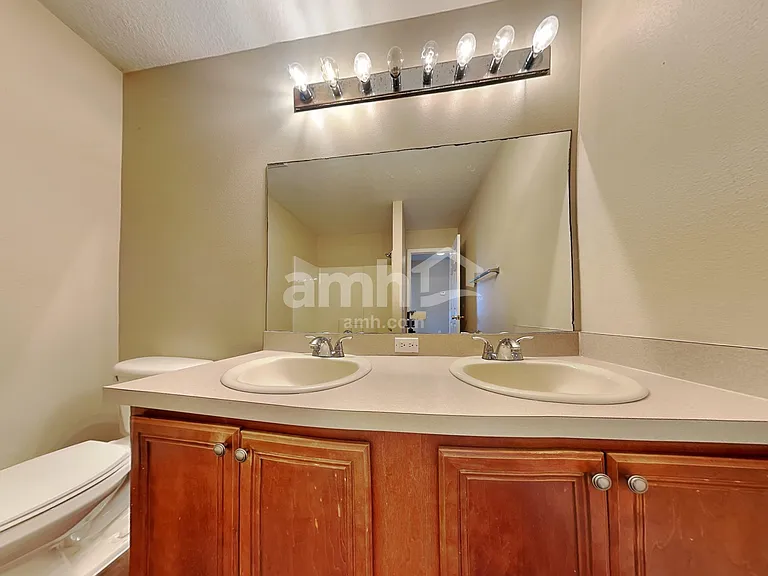 10402 Boyette Creek Blvd — Photo 15