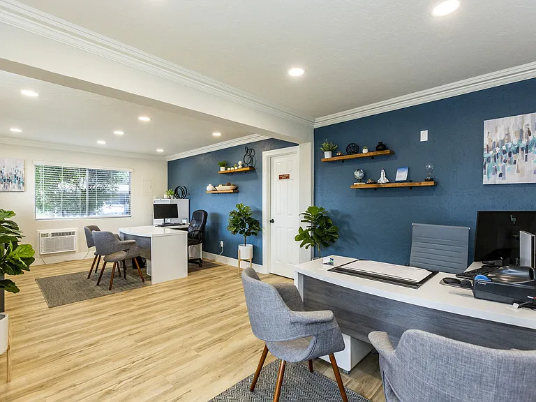 Leasing Office