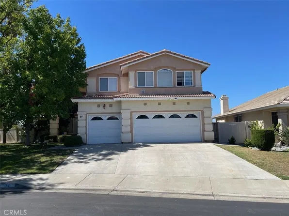 34 Corte Rivera, Lake Elsinore, CA 92532