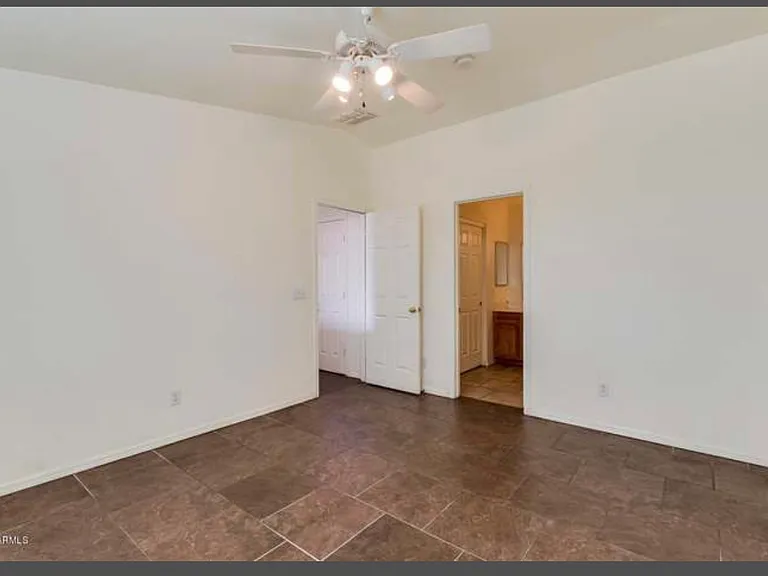 804 W Melrose Dr — Photo 6