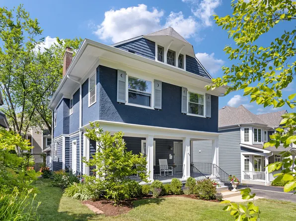 389 Adams Ave, Glencoe, IL 60022