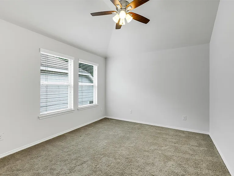218 Kinnerly Peak Pl — Photo 28