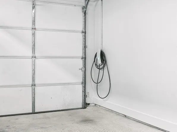 1218 Eleanor St, Austin, TX 78721