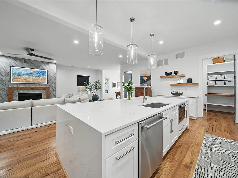 708 Cross Trail Dr — Photo 6