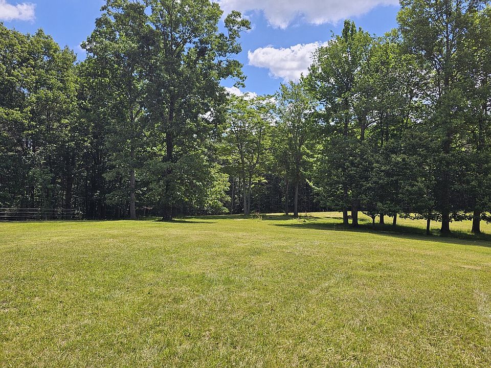 1st image of 1480 Davis Run Rd