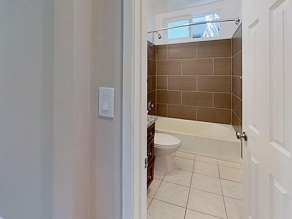 5th image of 4018 Florida St APT 2