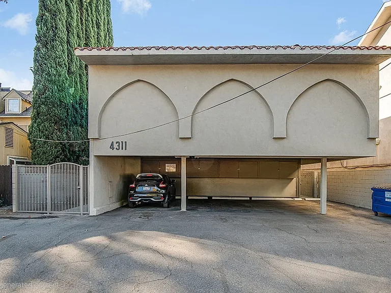 4311 Coldwater Canyon Ave #4 — Photo 16