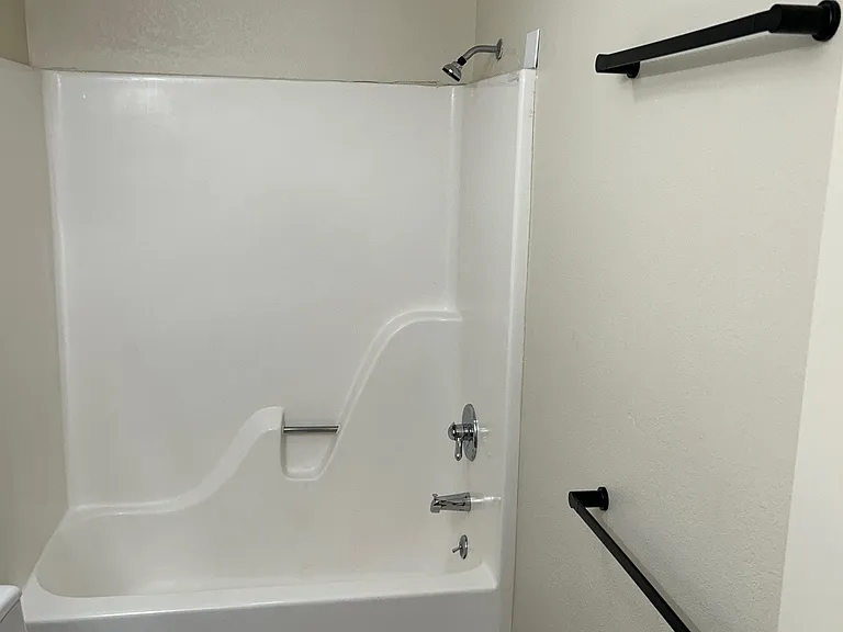 6888 Boston Dr — Photo 1