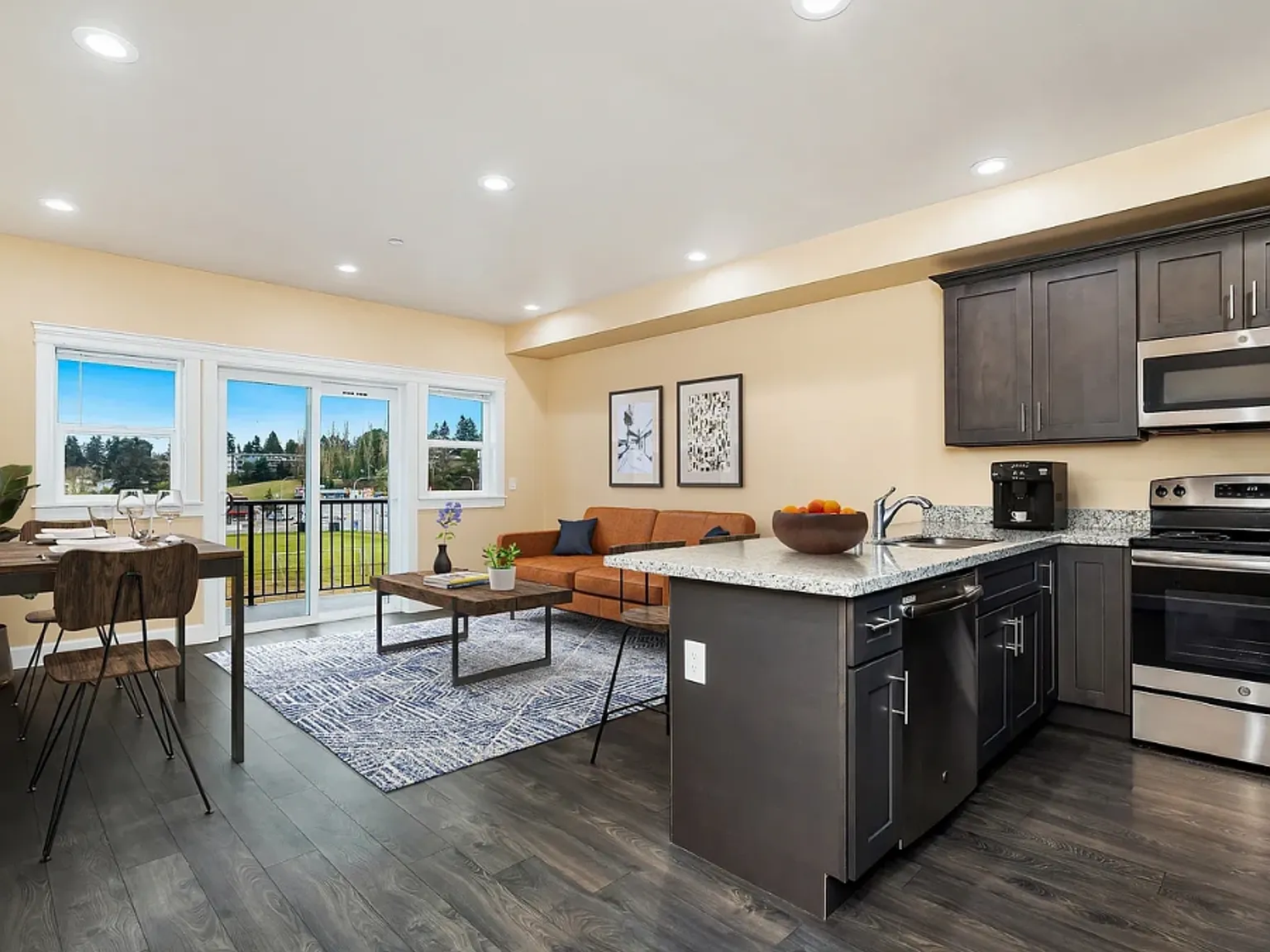 Marigold Apartments — Photo 1