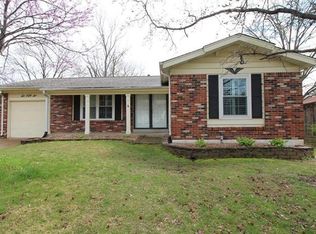656 Greenhurst Ct, Fenton, MO