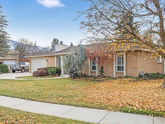 4th image of 1584 E Parkridge Dr S