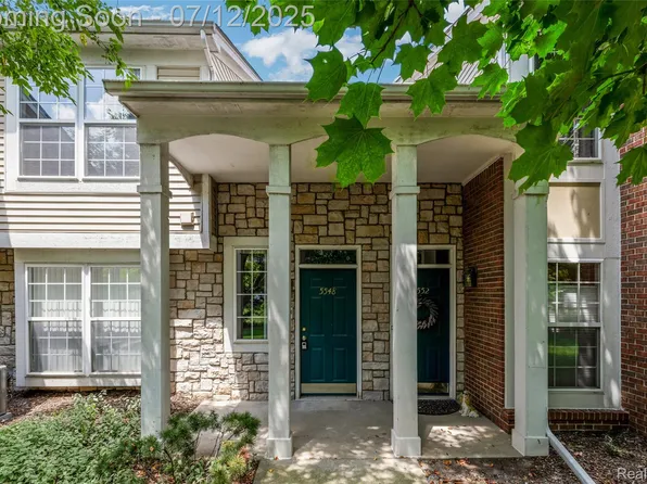 5548 Pine Aires Dr, Sterling Heights, MI 48314