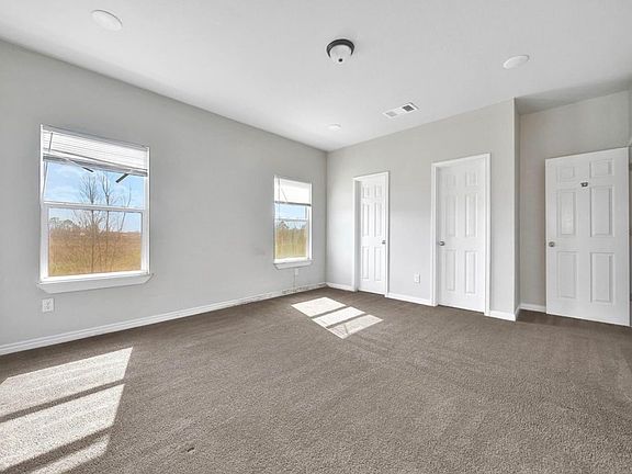 4th image of 8034 Crestview Dr #B