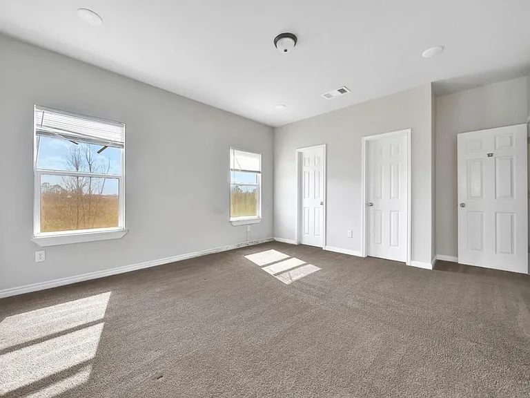 8034 Crestview Dr #B — Photo 4